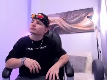 leoo_miller on Chaturbate