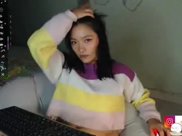 Freechat leslie__anderson on Chaturbate