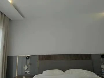 liavee on Chaturbate