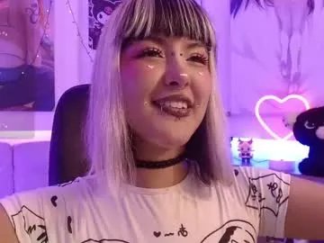 lilcandy19 on Chaturbate