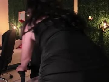 linagh on Chaturbate