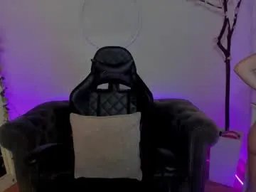 lindsay_khaleesi on Chaturbate