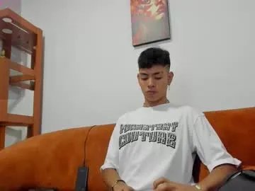 logantwink18 on Chaturbate