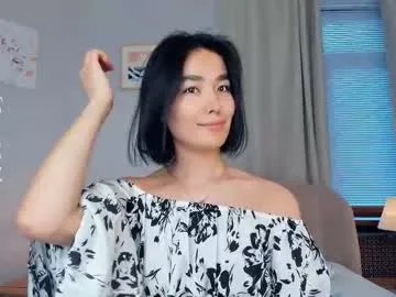 lora_lifelover on Chaturbate