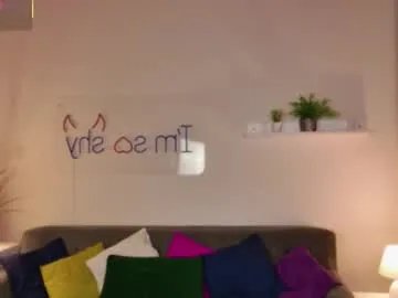 love_me_tonight_ on Chaturbate