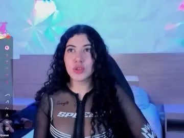 Freechat lucy_greys_ on Chaturbate