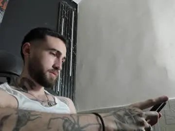 luke_davis01 on Chaturbate