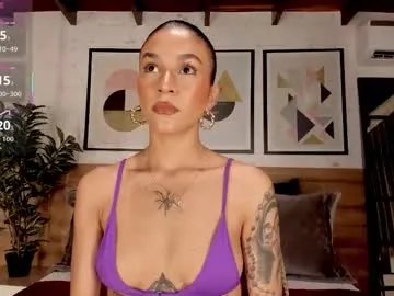 lunaruso on Chaturbate