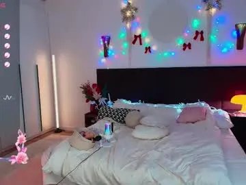 lunaticabae on Chaturbate