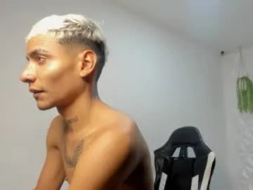 lunay_bigcock420 — hello I'm a hot boy who wants to cum after the finish line. , #master #18 #skinny #hairy #muscle [1116 tokens remaining]