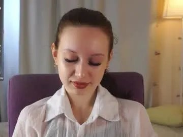 lynngroves on Chaturbate