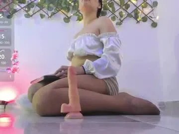 madeleine_w on Chaturbate