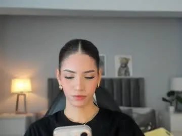 madie_collins7 on Chaturbate