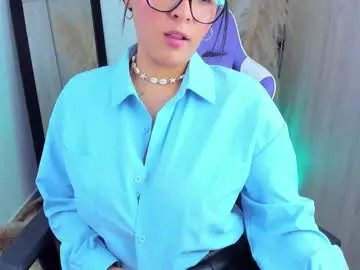 madyyson_hot on Chaturbate