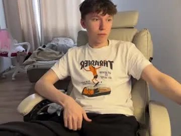 malcolm_yang on Chaturbate