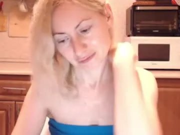 malenamila on Chaturbate