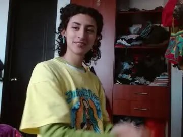 malitamuymal22 — The only thing that I shaved its my head jaja #curly #chat #hairy #smalltits #nicemusic