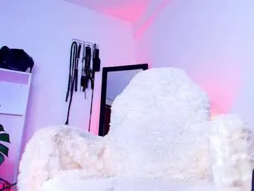 manuevans10 on Chaturbate