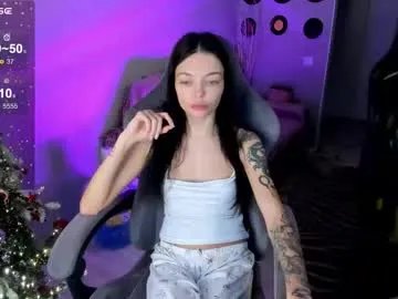 mariella__adams on Chaturbate