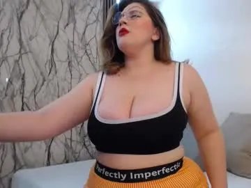 martinaguzmann on Chaturbate