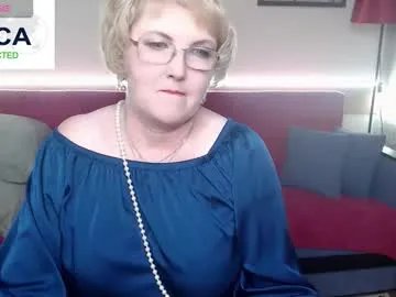 mature_blonde7 — GOAL: take off your bra [66 tokens remaining] Welcome to the real man! #mommy #mature #bigtits #glasses #nonude