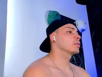 maxwell_dupont on Chaturbate