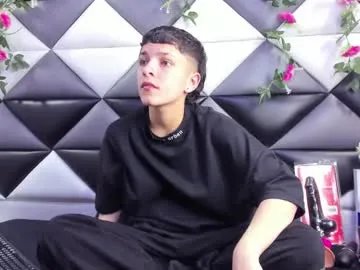 megan_thompsonn_ on Chaturbate