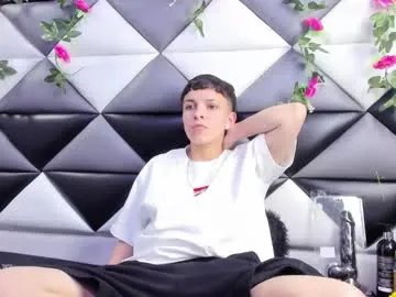 megan_thompsonn_ on Chaturbate