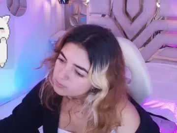 meraki_fraise on Chaturbate