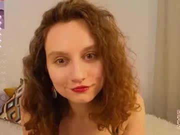 mia_frizz on Chaturbate