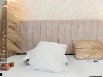 mia_lourence on Chaturbate
