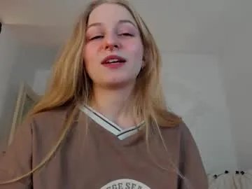 mia_meows on Chaturbate