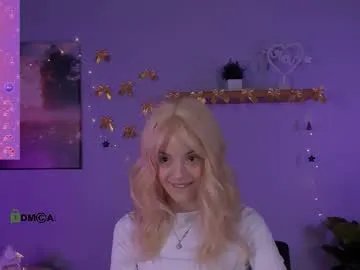 mia_starrr_ on Chaturbate