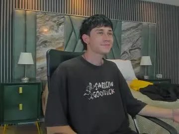 michaeel_blue on Chaturbate