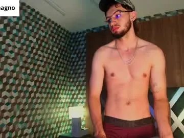 michael_magno on Chaturbate