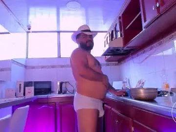 michaelbear_ on Chaturbate