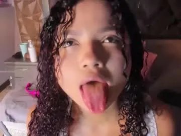 michell__evans on Chaturbate