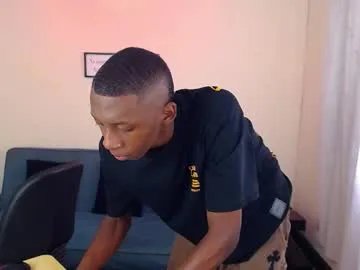miiloo18 on Chaturbate
