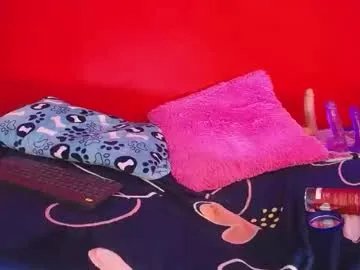 mikaela303av on Chaturbate