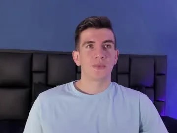 mikaelslow on Chaturbate