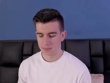 mikaelslow on Chaturbate