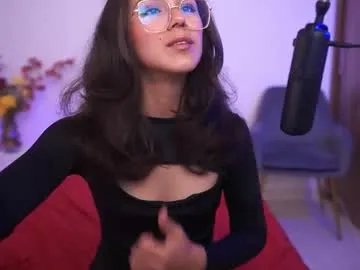 milanianew on Chaturbate