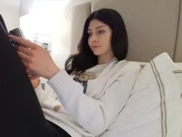 milla_bella on Chaturbate