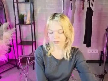 millaholt on Chaturbate