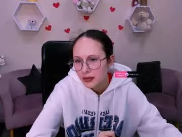 mona_cloud on Chaturbate