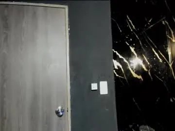 mr_maximo on Chaturbate