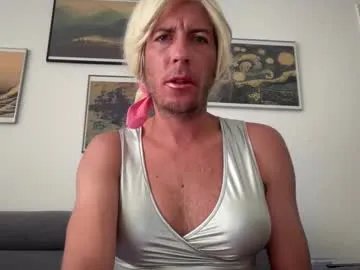 mrmooser42 on Chaturbate