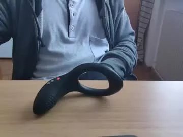 mysecr3tsins on Chaturbate