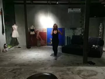 nadyabasinger on Chaturbate