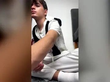 naim_theking — Show Cum!!  [2156 tokens remaining]